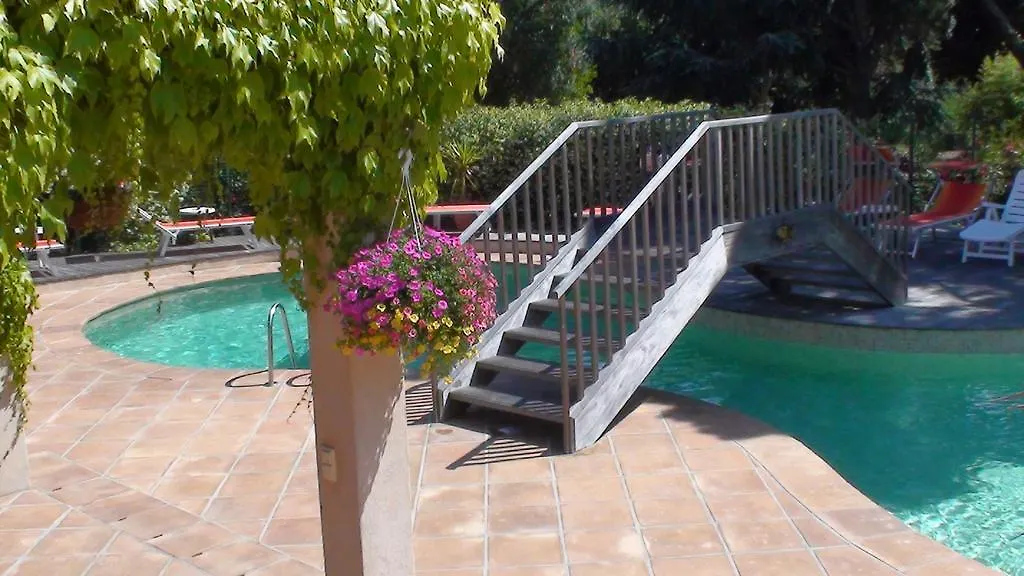 Hôtel Les Palmiers Bormes-les-Mimosas 3*,